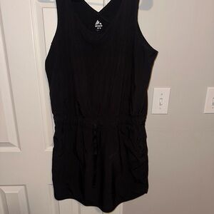 Black Sleeveless Tennis Dress